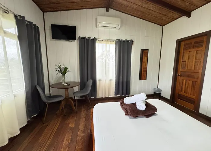 Habitación Doble, Aurora Inn, * Nuevo Arenal